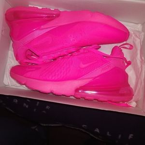 Women's pink air max 270